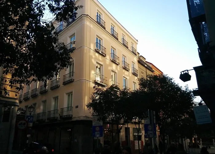 Nuria Hostal Madrid